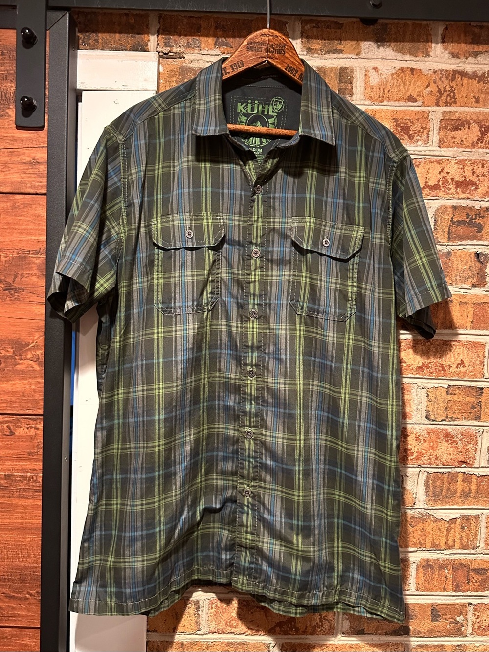 Kuhl Response Men's Eluxur Short Sleeve Shirt Green size medium